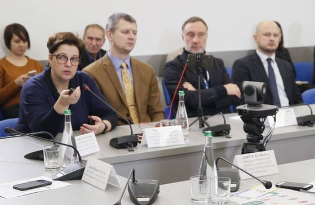 Кияни залишаться без комунальних послуг та ЖЕКів: що трапилося