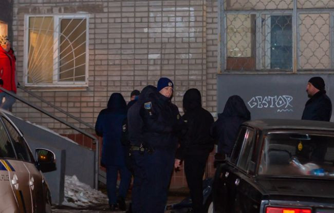 Мгновенная смерть: в Днепре с 13-го этажа упала девушка