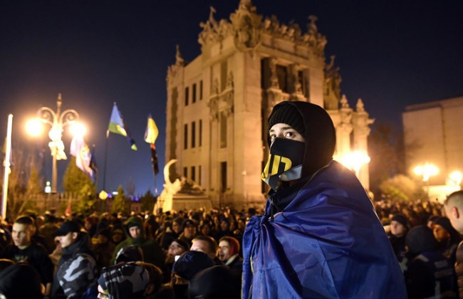 Возле Офиса Президента продолжаются политические акции: что происходит на Банковой