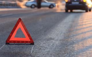 Смертельное ДТП под Киевом: авто слетело в кювет