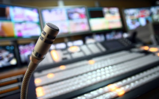 В Україні скасували зачитування ліцензії у радіорекламі
