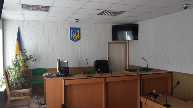 Суддя та прокурор з Донецької області погоріли на хабарі: справу призначено до розгляду по суті