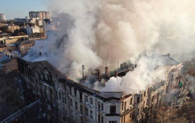 Пожежа в одеському коледжі: суд обрав підозрюваній запобіжний захід