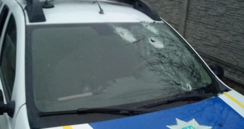 На Київщині невідомий розстріляв екіпаж поліції: є нові подробиці