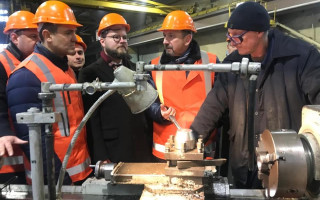 Міністр інфраструктури та депутати перевірили стан електричок на київському вокзалі