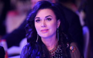 Заворотнюк угрожает полный паралич, а Элтон Джон угодил в скандал: новости шоубиза