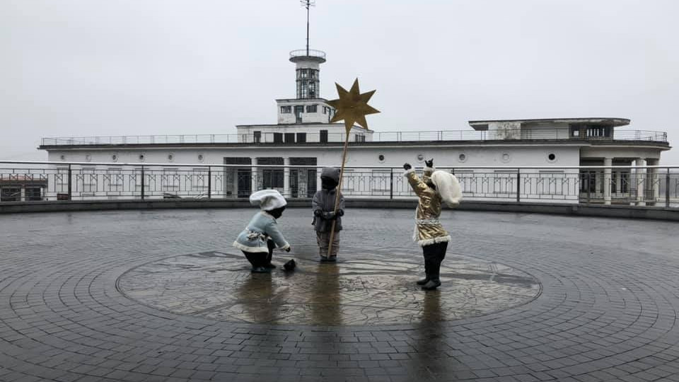 Киевлян порадовали обновленной скульптурой в центре столицы: фото