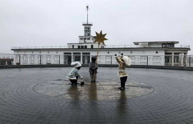 Киевлян порадовали обновленной скульптурой в центре столицы: фото