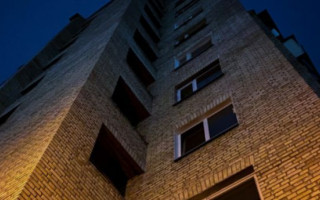 Трагедия в Николаеве: ребенок выбросился с 9 этажа из-за уроков