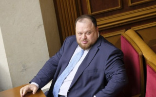 Зміни до Конституції щодо децентралізації: Стефанчук зробив заяву