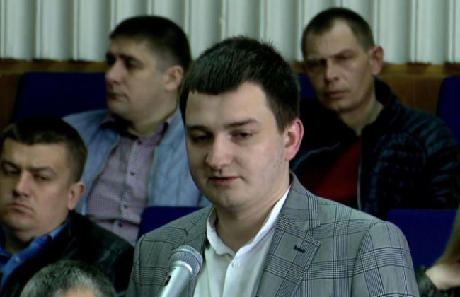 У Сумах невідомі в масках напали на нардепа від Слуги народу