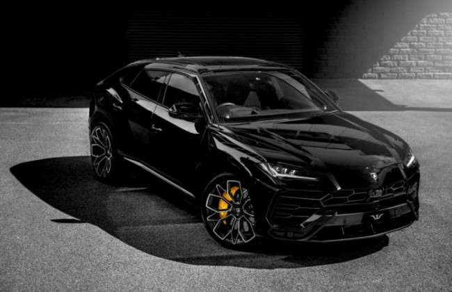 Представили мощный кроссовер Lamborghini