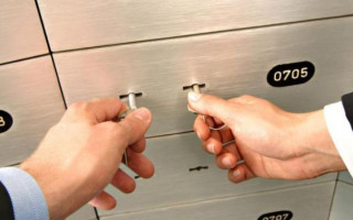 Доступ суб’єктів декларування до банківського сейфу: у НАЗК роз’яснили важливий момент