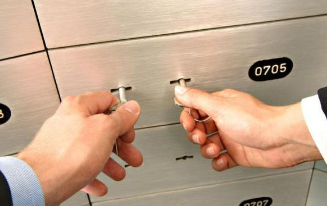 Доступ суб’єктів декларування до банківського сейфу: у НАЗК роз’яснили важливий момент