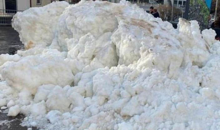 В Киев везут 150 тонн снега: появились подробности и видео