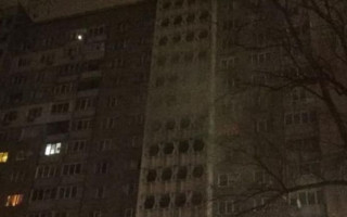 Мощный пожар в Киеве: в огне погибли два человека