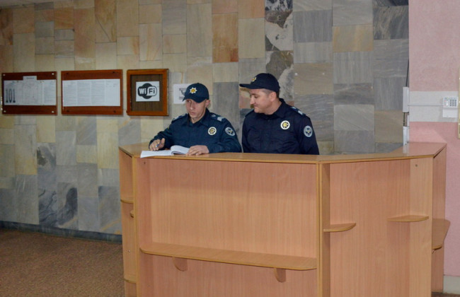 Співробітники ССО приступили до стажування в двох судових установах Прикарпаття