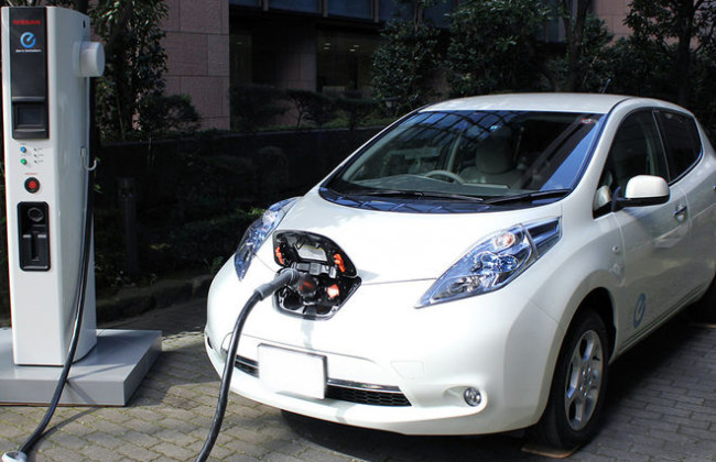 Стало известно, от чего зависит срок службы батареи электромобиля