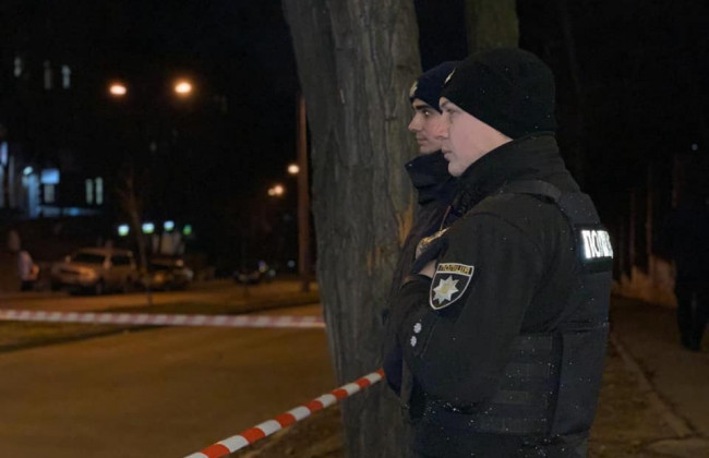 У київському парку знайшли тіло хлопця: розшукуються свідки