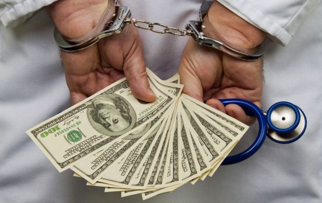 Змова в системі медичних тендерів: на Львівщині розкрили корупційну схему