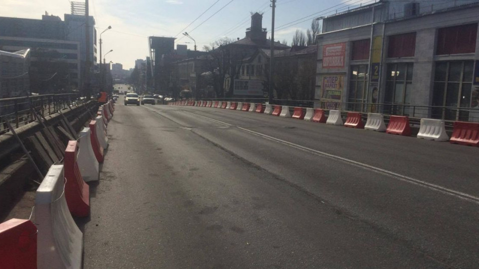 В Киеве открыли движение по обновленному Шулявскому мосту: есть видео