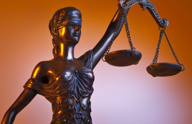 Кримінальна відповідальність за одержання неправомірної вигоди службовою особою: постанова ККС ВС