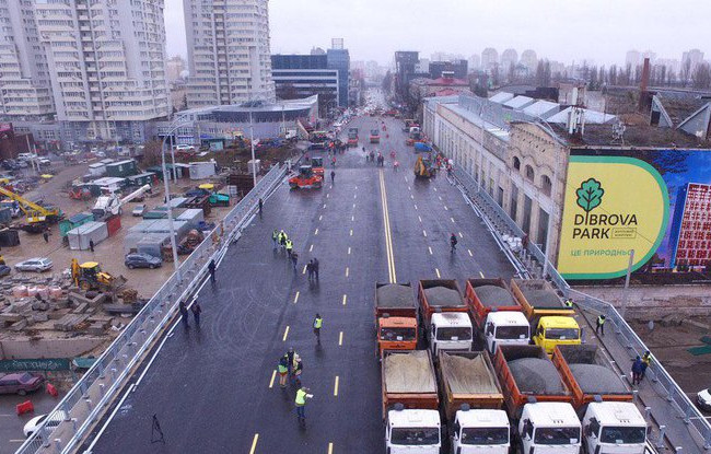 На обновленном Шулявском мосту обнаружили проблемы: подробности