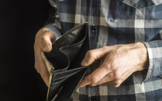 Пенсии на Донбассе: сколько человек осталось без выплат в 2019 году