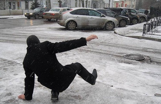 Ухудшение погодных условий в столице: киевлян предупредили о гололедице