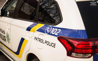 Попався на гарячому: патрульні затримали чоловіка, який проник у чужий будинок