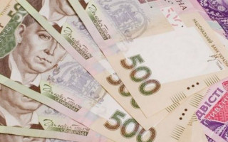 В Україні зросте допомога випускникам навчальних закладів із числа дітей-сиріт