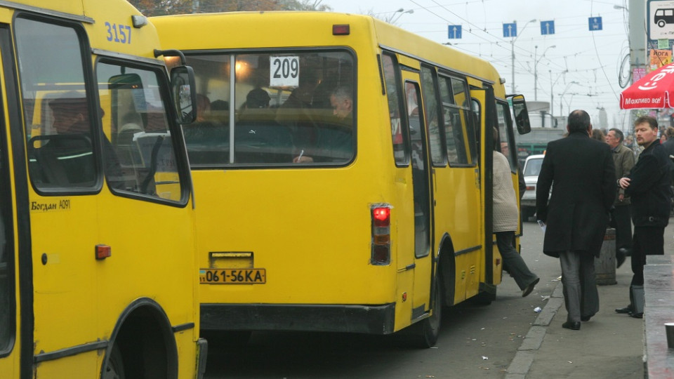 У столичній маршрутці сталася серйозна бійка: подробиці, відео