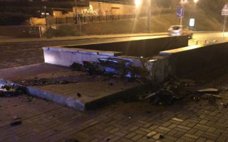 Пьяное ДТП в Киеве: водитель Audi врезался в здание филармонии, фото
