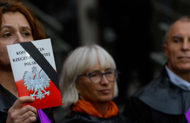 Судьи и адвокаты в Польше готовятся к массовому протесту