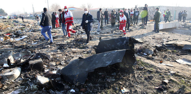 Крушение самолета в Тегеране: удар ракеты пришелся по кабине пилотов