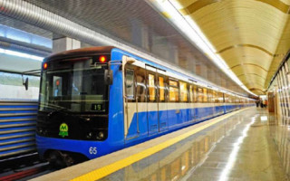 В киевском метро появилась новая информационная техника: фото