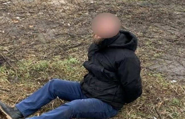 Целился в копов из револьвера: под Киевом задержан дерзкий злоумышленник