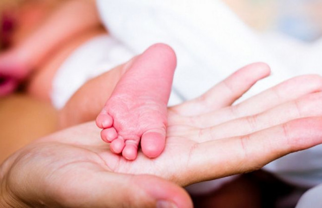 В Україні зросте державна допомога на дітей одиноким матерям