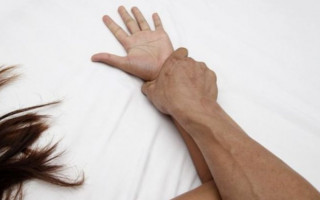 Розбещував дитину та зґвалтував її бабусю: у Харкові суд покарав злочинця