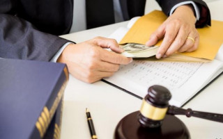 Захист викривачів корупції: Шостий ААС забезпечив анонімність повідомлень