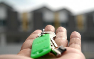 В столице мошенники продали квартиру умершей женщины за 600 тысяч гривен