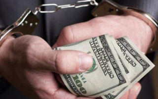У Полтаві на хабарі затримали одного з керівників фіскальної служби