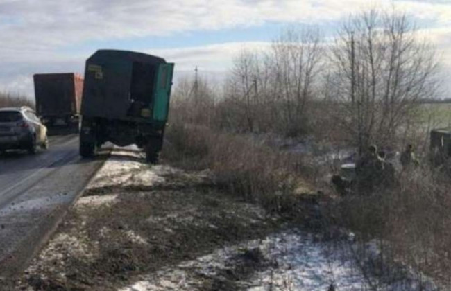 Военные попали в серьезное ДТП под Полтавой: есть фото