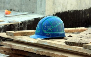 На Тернопільщині людей причавило стіною: є жертви