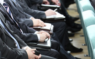 Скільки будуть отримувати чиновники в 2020 році: постанова Кабміну