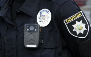 В Одесі покинутий матір’ю хлопчик намагався вистрибнути з четвертого поверху
