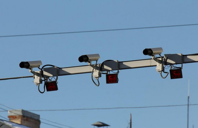 На украинских дорогах станет больше камер: подробности