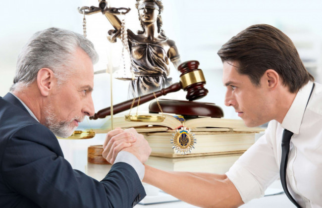 Судьи обвинили друг друга во вмешательстве в профессиональную деятельность