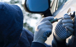 У Рівному орудують зухвалі автокрадії: що відомо