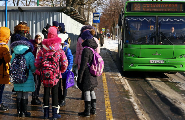 Проезд для школьников по Украине станет бесплатным